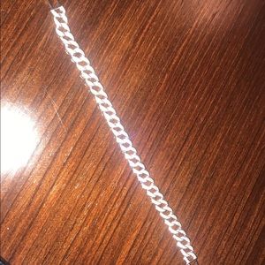 Cuban link bracelet 7 inched